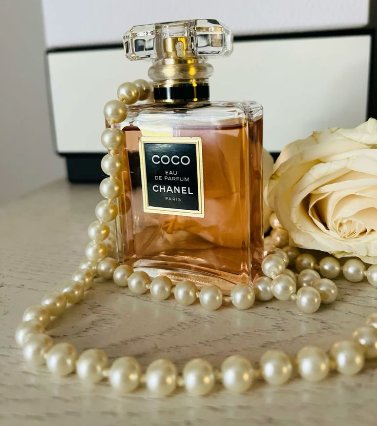 CHANEL Coco Eau de Parfum