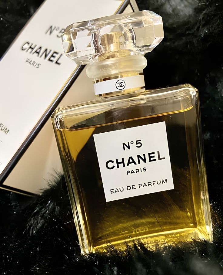 CHANEL N°5 Eau de Parfum