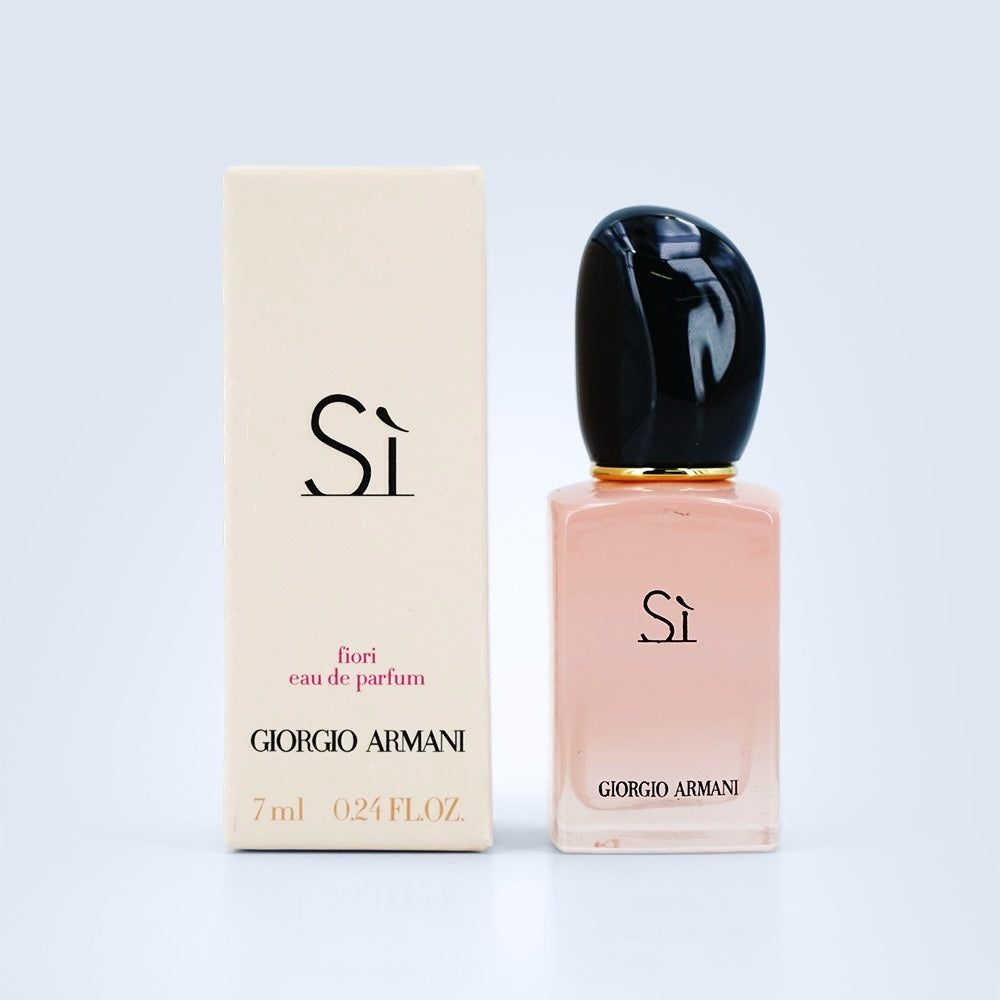 Nevora Giorgio Armani Si Fiori Eau de Parfum 7ml miniature bottle with its beige box, featuring a soft pink glass bottle.